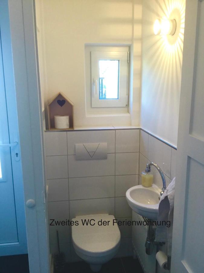 Ferienhaus Us lütt Hus und das Zimmer Linde im Haupthaus Oldenburg Exterior foto