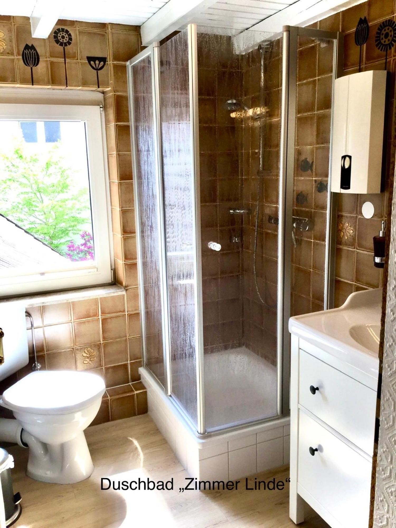 Ferienhaus Us lütt Hus und das Zimmer Linde im Haupthaus Oldenburg Habitación foto